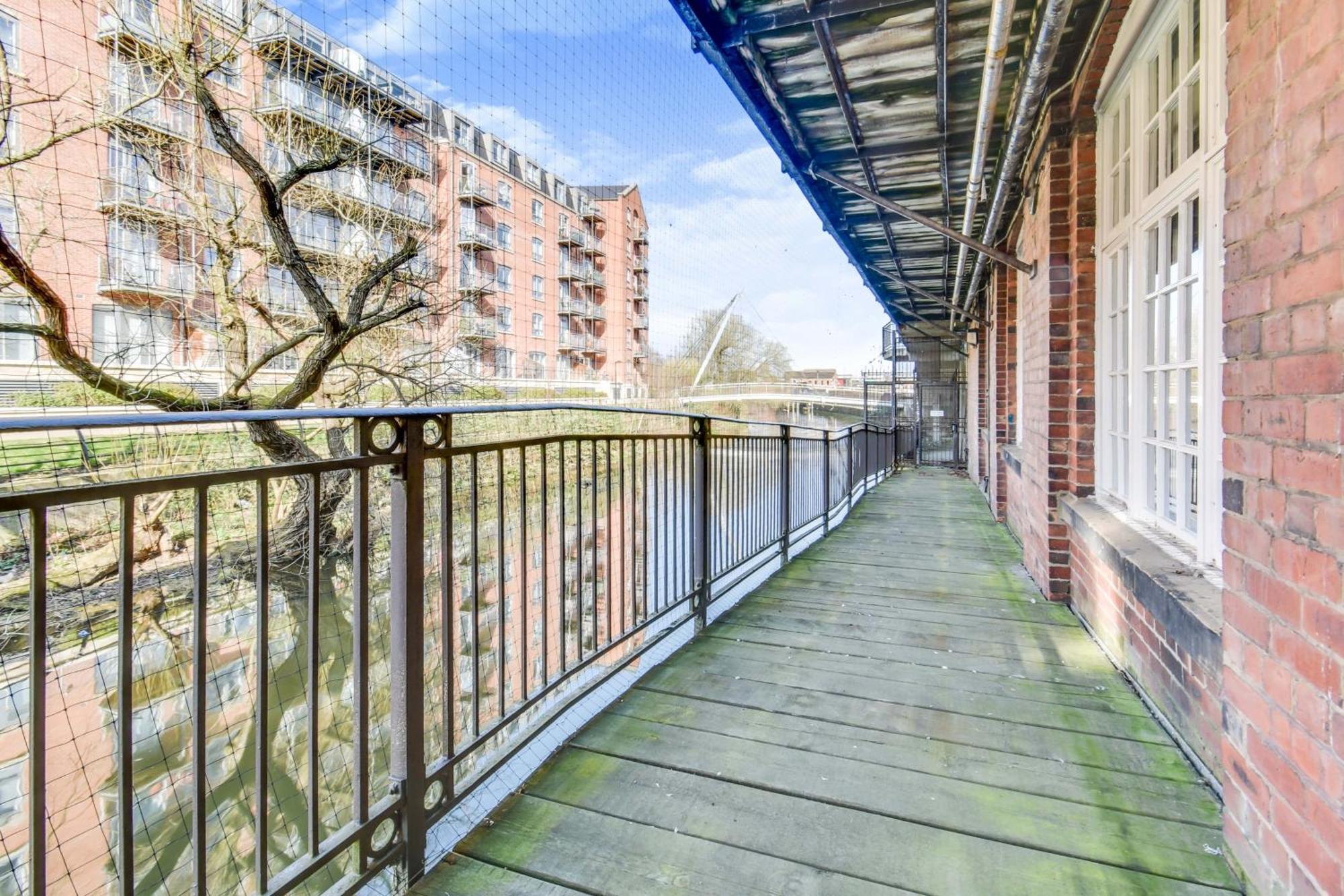 61 Cocoa Suite York Exterior photo